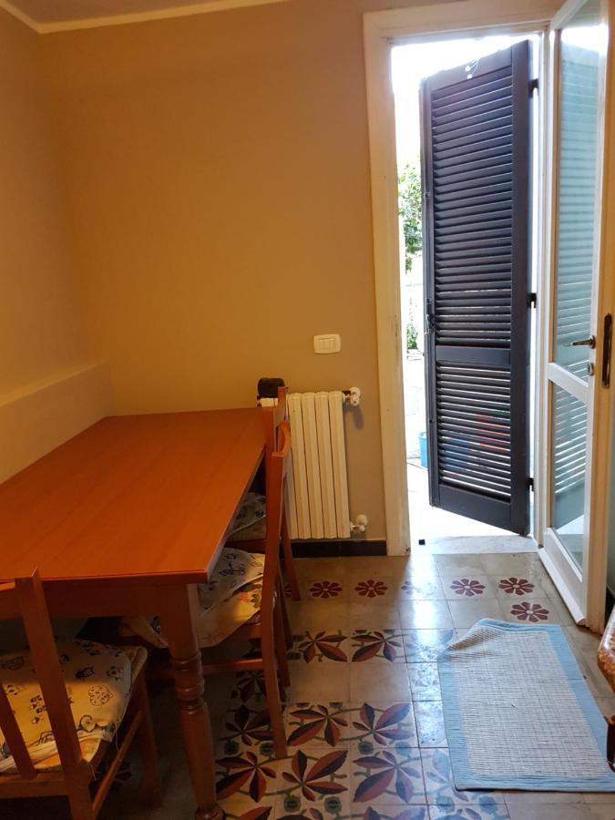 Villa Liberty Ofelia Locazioni Brevi Каляри Екстериор снимка